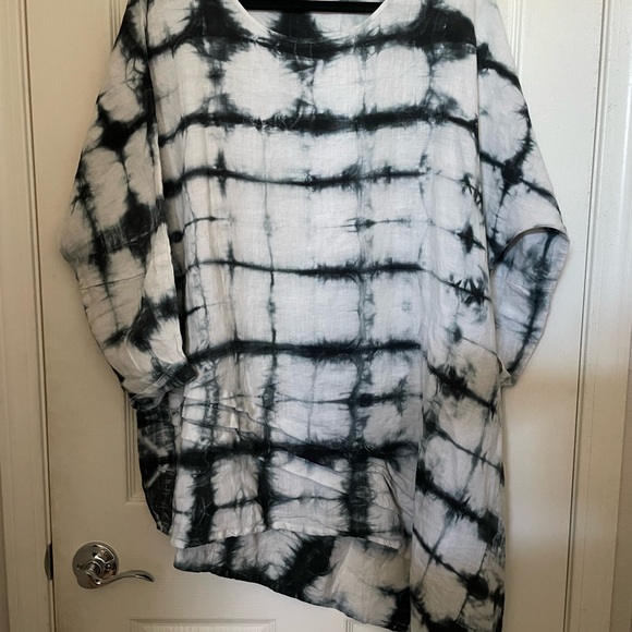 Krista Larson Tie Dye Linen Top - Black and White One Size - Picture 1 of 6